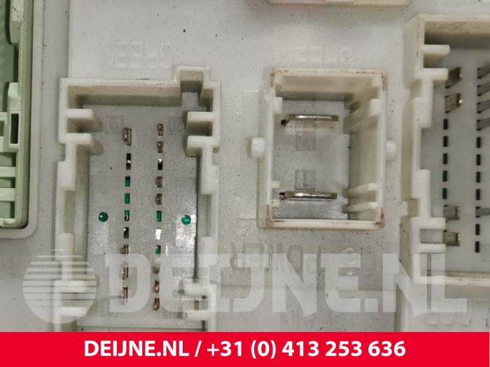 Computer Body Control van een Volvo V40 (MV) 1.6 T3 GTDi 16V 2013