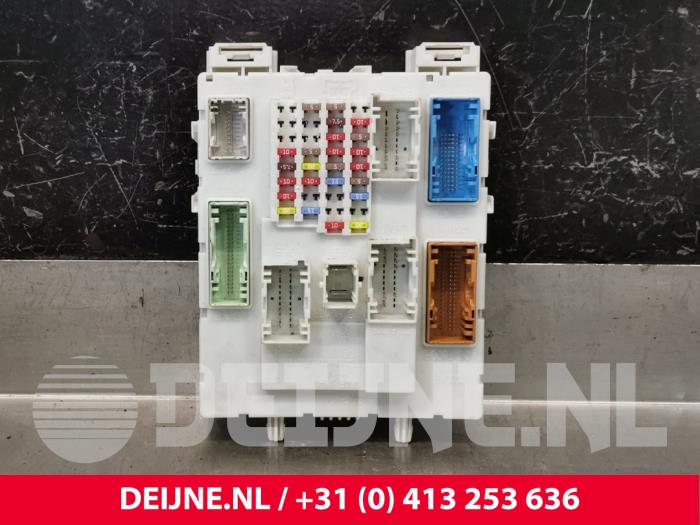 Computer Body Control van een Volvo V40 (MV) 1.6 T3 GTDi 16V 2013