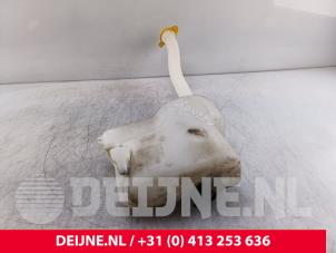 Opel Movano Scheibensprühertank vorne O224117 foto 3