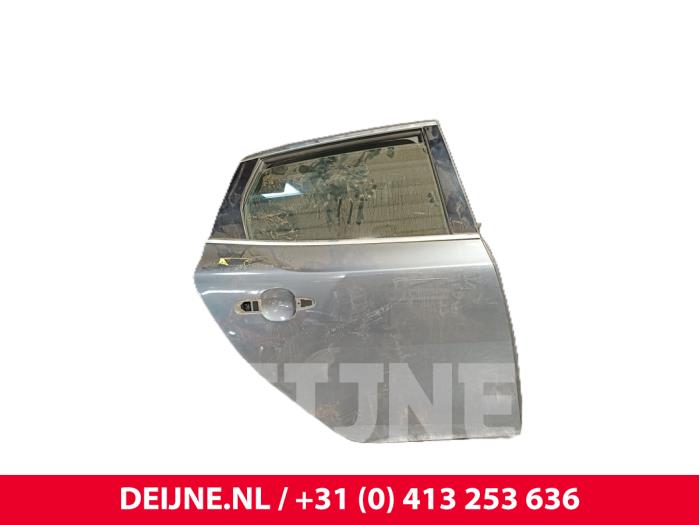 Volvo V40 Rear door 4-door, right O224182