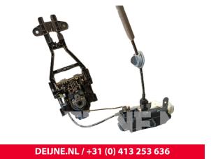 Volvo V40 Door lock mechanism 4-door, front left O224315 photo 3