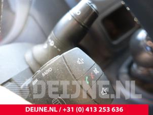 Opel Movano Steering column stalk O224422 photo 2