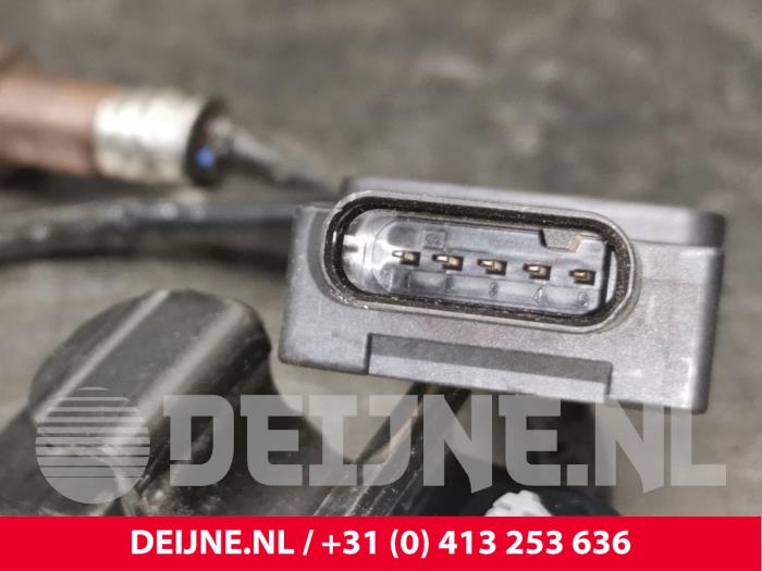Nox sensor van een Volvo V60 II (ZW) 2.0 B4 16V Mild Hybrid 2022