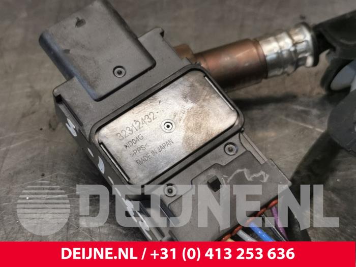 Nox sensor van een Volvo V60 II (ZW) 2.0 B4 16V Mild Hybrid 2022