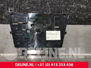 Ford Transit Custom Radiobedienings paneel O224538 foto 2