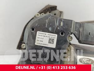 Ford Transit Custom Front wiper motor O224545 photo 2