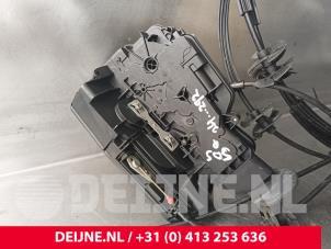 Ford Transit Custom Schuifdeur Slotmechaniek rechts O224552 foto 2