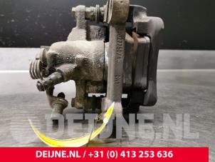 Opel Vivaro Remklauw (Tang) links-achter O224705 foto 3