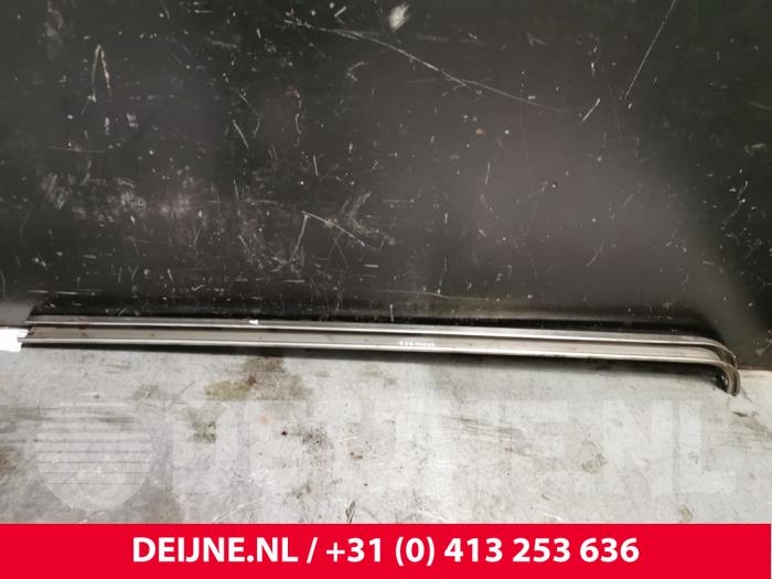 MAN TGE Schiebetür Schiene rechts O224782