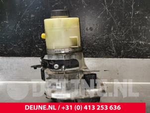 Gebruikte Pomp Servo Opel Vivaro 1.6 CDTi BiTurbo 125 Prijs € 242,00 Inclusief btw aangeboden door van Deijne Onderdelen Uden B.V.