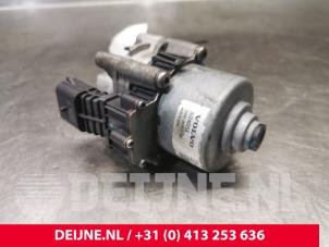 Volvo XC40 Oil pump O224810 foto 2