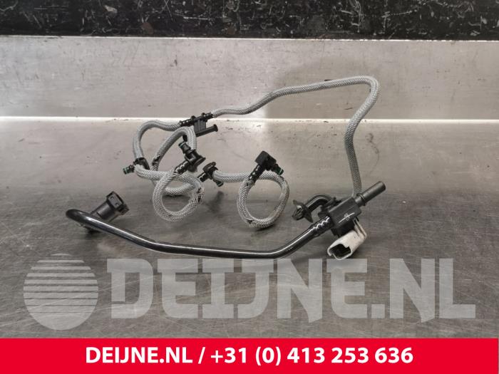 Renault Master Brandstof retourleiding O224816