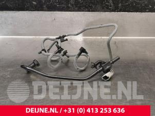 Gebruikte Brandstof retourleiding Renault Master II (FD/HD) 2.5 dCi 120 FAP Prijs € 36,30 Inclusief btw aangeboden door van Deijne Onderdelen Uden B.V.