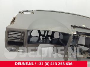 Volkswagen Transporter Armaturenbrett O224891 foto 2
