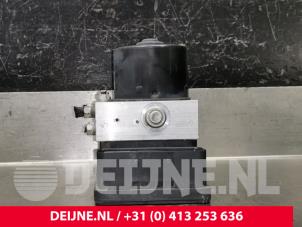 Gebruikte ABS Pomp Volvo S40 (MS) 1.8 16V Prijs € 30,00 Margeregeling aangeboden door van Deijne Onderdelen Uden B.V.