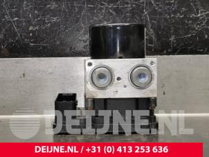 Volvo XC70 ABS Pomp O225128 foto 3