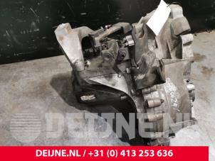 Volvo V70 Gearbox O225156 photo 3
