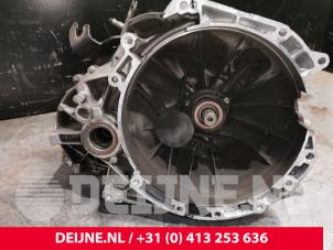 Volvo V70 Gearbox O225156 photo 2