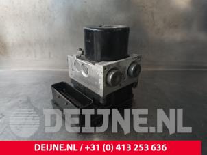 Gebruikte ABS Pomp Volvo V70 (BW) 2.0 16V Prijs € 75,00 Margeregeling aangeboden door van Deijne Onderdelen Uden B.V.