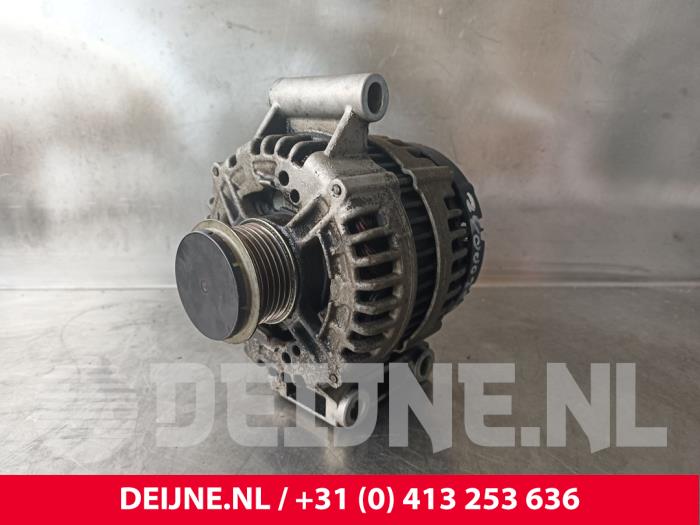 Gebruikte Dynamo Volvo V70 (BW) 2.0 16V Prijs € 70,00 Margeregeling aangeboden door van Deijne Onderdelen Uden B.V.