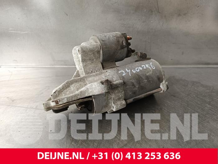 Gebruikte Startmotor Volvo V70 (BW) 2.0 16V Prijs € 50,00 Margeregeling aangeboden door van Deijne Onderdelen Uden B.V.