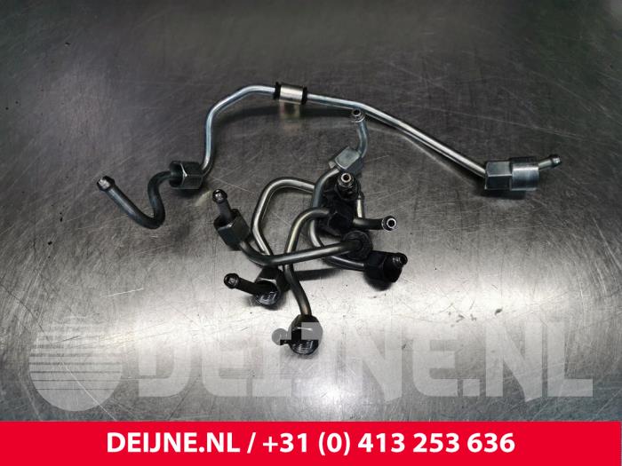 Gebruikte Brandstofleiding hogedruk Volvo V60 Cross Country I (FZ) 2.0 D3 16V Prijs € 50,00 Margeregeling aangeboden door van Deijne Onderdelen Uden B.V.