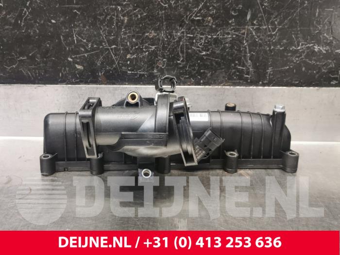 Iveco New Daily Inlaatspruitstuk O225298