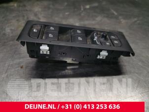 Volvo XC40 Electric window switch O225327 photo 2