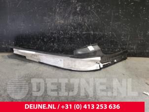 Audi S8 Courtesy lighting O225370 photo 2