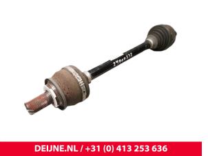 Gebruikte Steekas links-achter Volvo V60 II (ZW) 2.0 T8 16V Plug-in Hybrid AWD Prijs € 225,00 Margeregeling aangeboden door van Deijne Onderdelen Uden B.V.