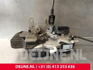 Volvo V60 Türschlossmechanik 4-türig links vorne O225433 foto 2
