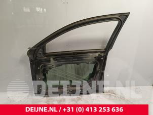 Volvo V70 Front door 4-door, right O225495 photo 2