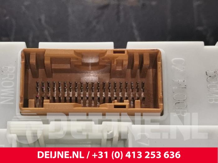 Central electronic module van een Volvo V40 (MV) 1.6 T3 GTDi 16V 2012