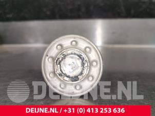 Opel Vivaro Adblue injector O225527 foto 4
