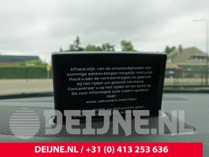 Gebruikte Display Interieur Volvo V70 (BW) 2.5 T 20V Prijs € 110,00 Margeregeling aangeboden door van Deijne Onderdelen Uden B.V.