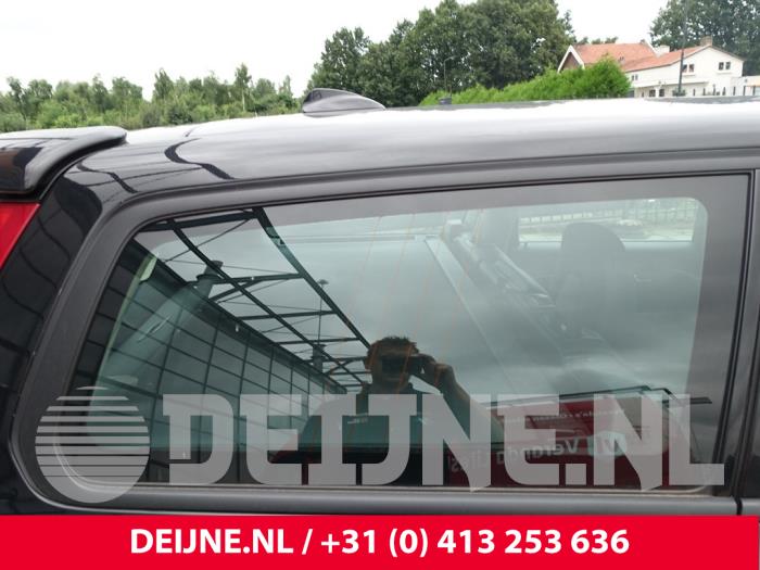 Volvo V70 Extra Ruit 4Deurs rechts-achter O225573