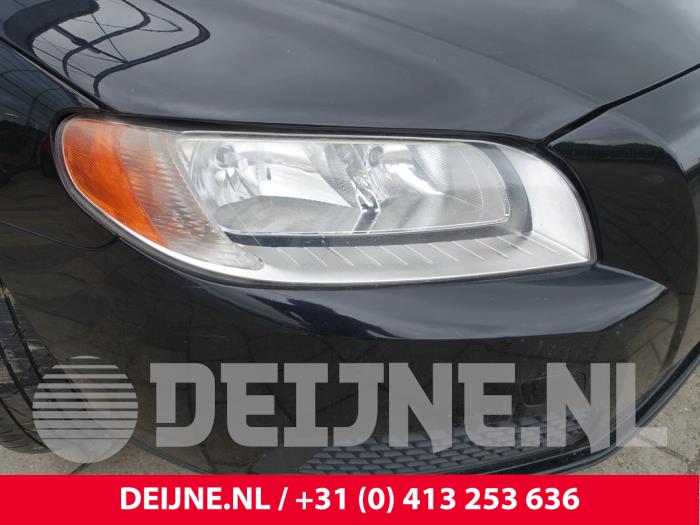 Volvo V70 Koplamp rechts O225582