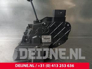 Volvo V70 Türschlossmechanik 4-türig rechts vorne O225622 foto 2