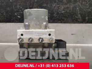 Tesla Model Y ABS Pumpe O225624 foto 2