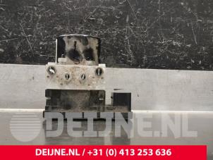 Gebruikte ABS Pomp Volvo V40 (MV) 1.6 D2 Prijs € 75,00 Margeregeling aangeboden door van Deijne Onderdelen Uden B.V.