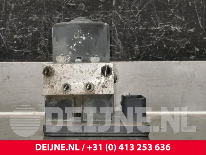 Volvo S40 ABS Pomp O225643