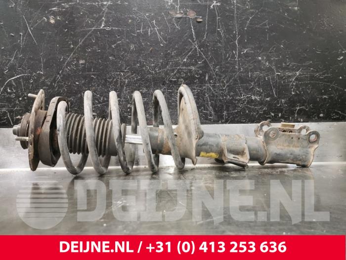 Volvo S60 Schokdemperpoot links-voor O225653