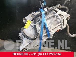 Tesla Model Y Elektromotor Elektro-Auto O225657 foto 3