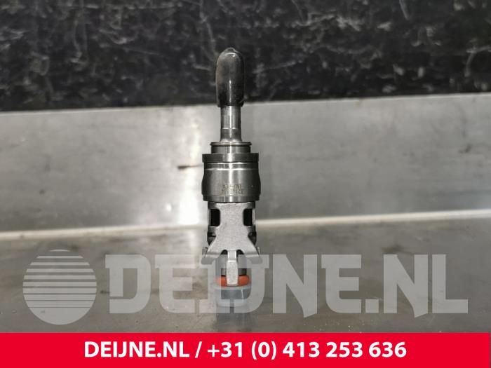 Volvo XC60 Injector (petrol injection) O225693