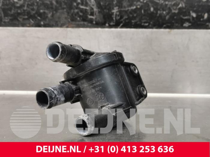 Gebruikte Waterpijp Volvo XC60 II (UZ) 2.0 B4 16V Plug-in Hybrid Prijs € 50,00 Margeregeling aangeboden door van Deijne Onderdelen Uden B.V.