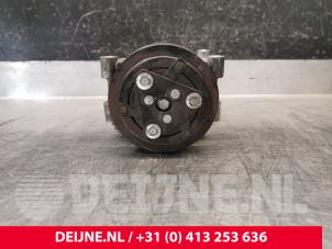 Opel Vivaro Klimapumpe O225815 foto 2