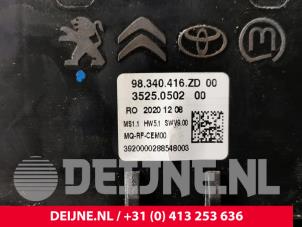 Opel Vivaro Kachel Bedieningspaneel O225829 foto 3
