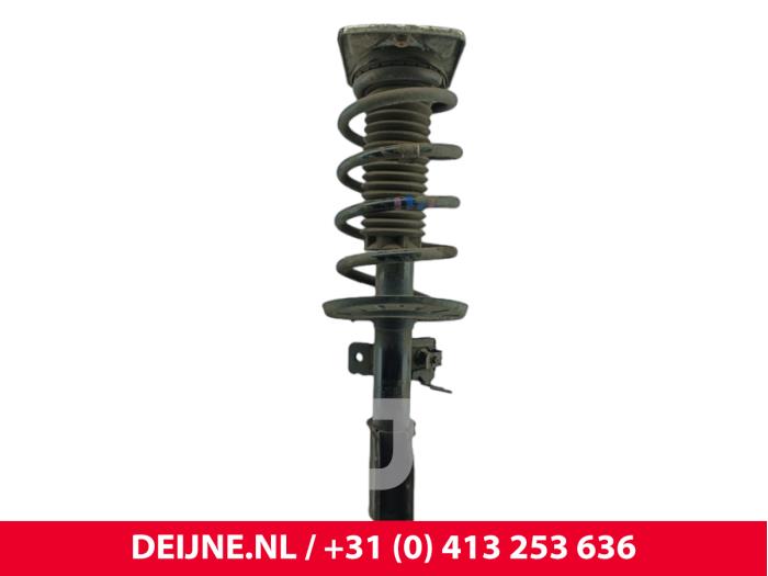 Opel Vivaro Stoßdämpferstrebe links vorne O225840