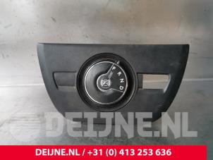 Gebruikte Pook Opel Vivaro 2.0 CDTI 122 Prijs € 90,75 Inclusief btw aangeboden door van Deijne Onderdelen Uden B.V.
