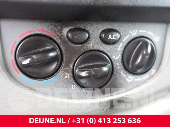 Nissan Primastar Kachel Bedieningspaneel O225889